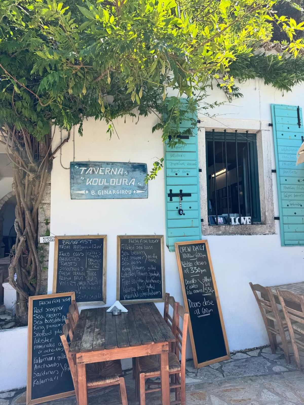 Ο Φίλιππος Ντε Γκρες και η Νίνα Φλορ στο Instagram