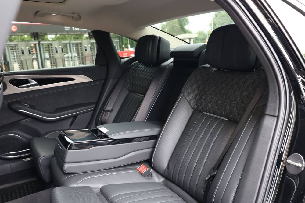 hongqi h9 russia 07