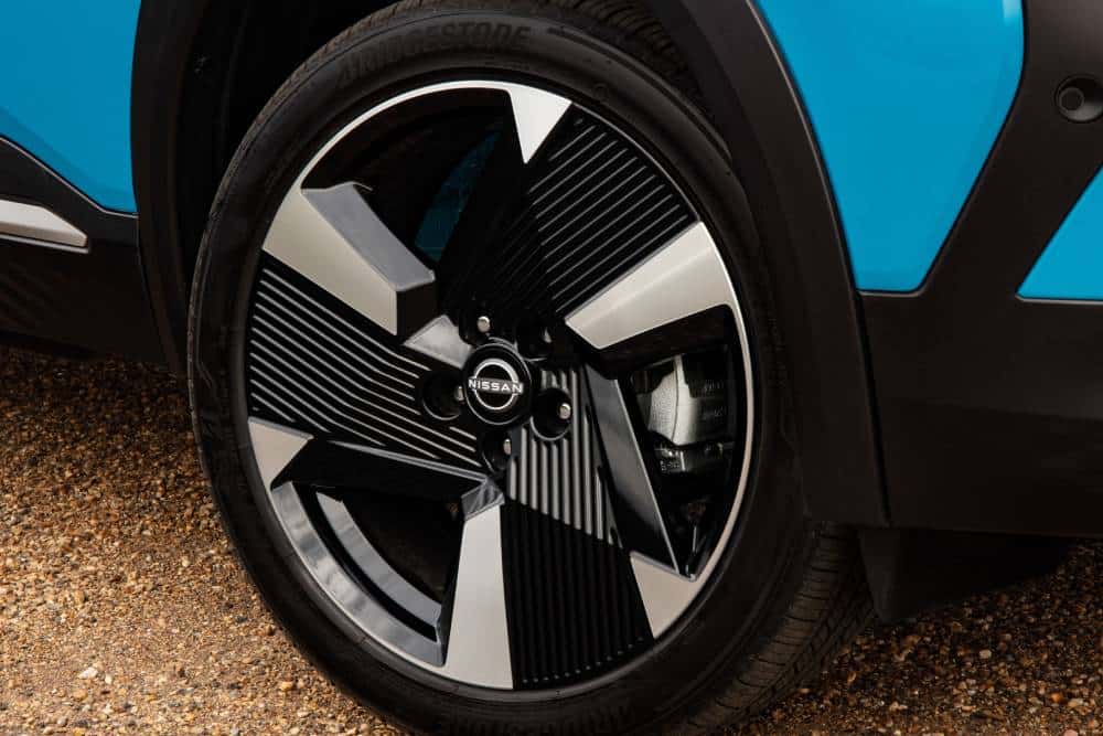 2025 Nissan Kicks