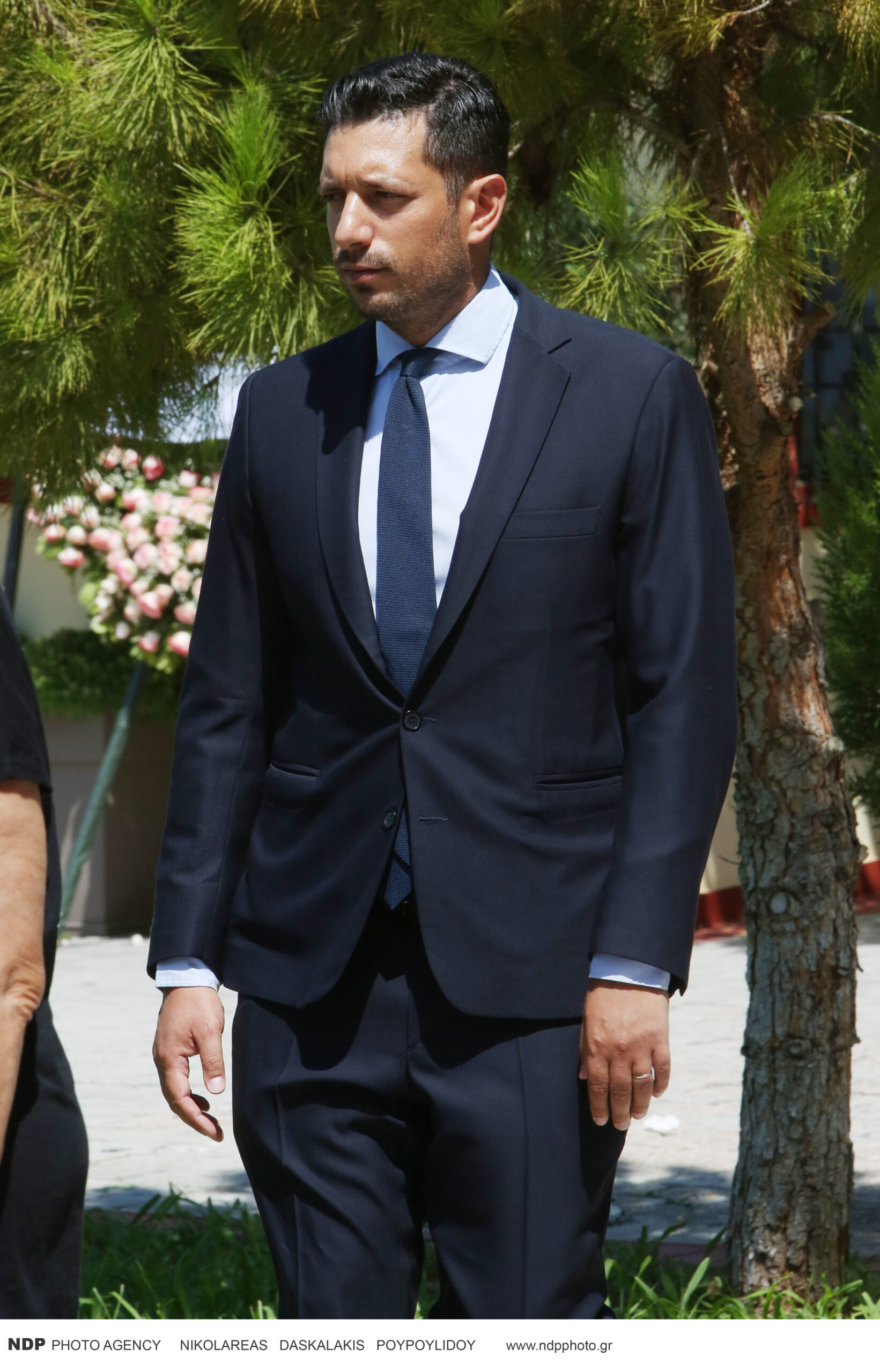 Το ύστατο χαίρε στην Αλεξάνδρα Νικολαΐδου – Ράγισαν η μητέρα της και ο σύντροφος της Ντέμης Νικολαΐδης 10 Κηδεία της Αλεξάνδρας Νικολαΐδου