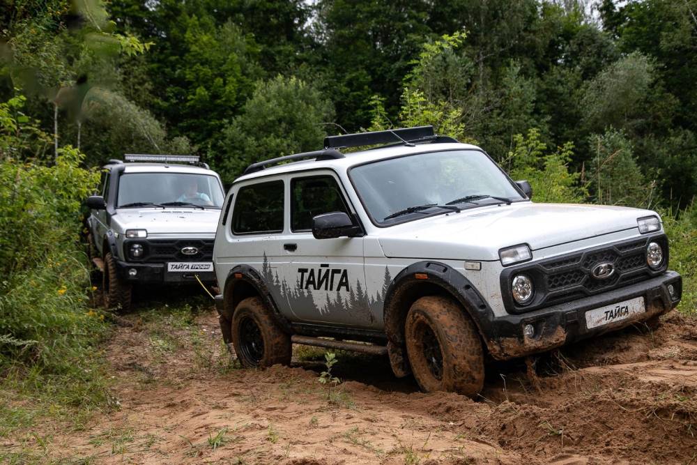 lada niva tayga 16