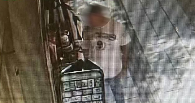 Ισραηλινός επισκέπτης στο Λασίθι κατέστρεψε αφίσα με αντι-ισραηλινά συνθήματα – «Σιωνιστή, επέστρεψε στην πατρίδα σου» 2 Επεισόδιο με Ισραηλινό τουρίστα στο Λασίθι