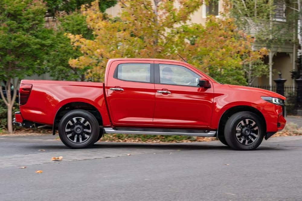 mazda bt-50 no ev 02