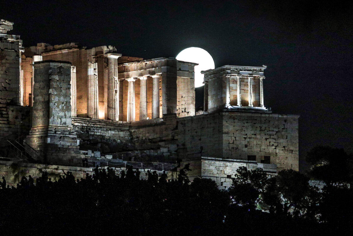 Αυγουστιάτικη Πανσέληνος 2025: Σαγήνευσε το «φεγγάρι του Οξύρρυγχου» – Εκπληκτικές εικόνες από Σούνιο και Ακρόπολη 12 Πανσέληνος