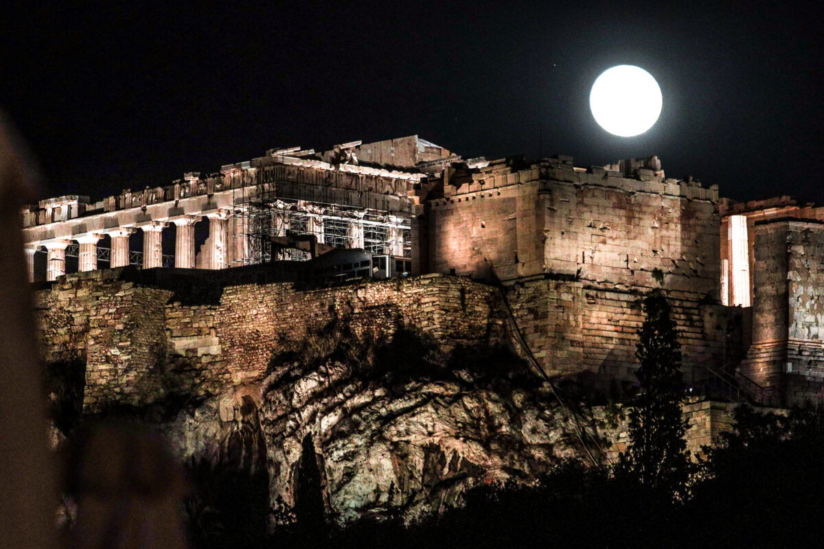 Αυγουστιάτικη Πανσέληνος 2025: Σαγήνευσε το «φεγγάρι του Οξύρρυγχου» – Εκπληκτικές εικόνες από Σούνιο και Ακρόπολη 11 Πανσέληνος