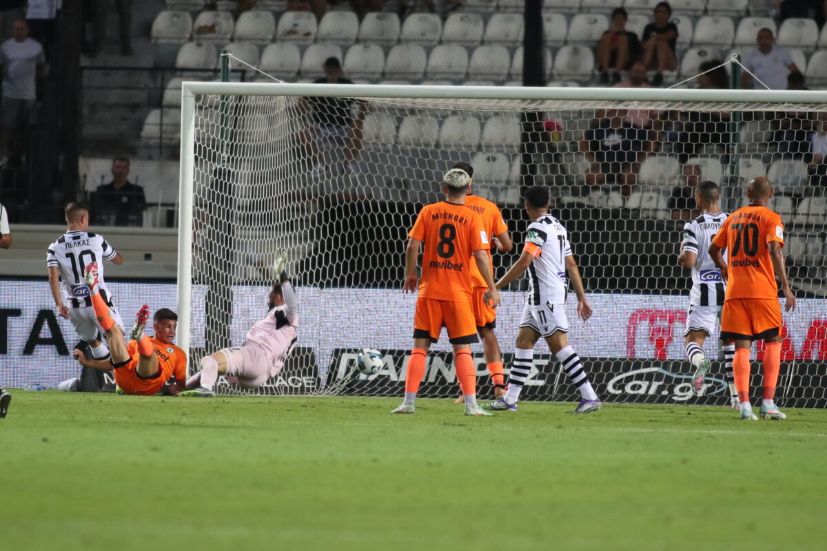 ΠΑΟΚ – Ατρόμητος 1-0: Οι δέκα Περιστεριώτες υποχώρησαν στην Τούμπα από το γκολ του Δημήτρη Πέλκα 6 ΠΑΟΚ – Ατρόμητος 1-0: Οι δέκα Περιστεριώτες υποχώρησαν στην Τούμπα από το γκολ του Δημήτρη Πέλκα
