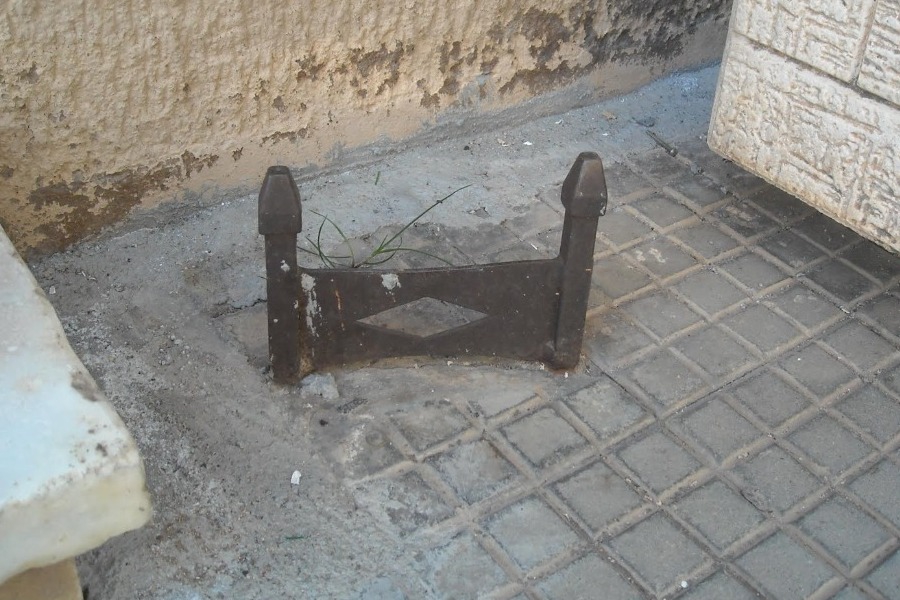 Παλαιότερα υπήρχε μπροστά από κάθε σπίτι: Τι ήταν το ποδόμακτρο και ποια η χρήση του