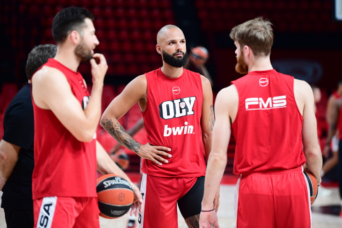 Ολυμπιακός: Άρχισε η προετοιμασία στο ΣΕΦ με τον Νίκο Οκεκουογέν ανάμεσα στα νέα πρόσωπα