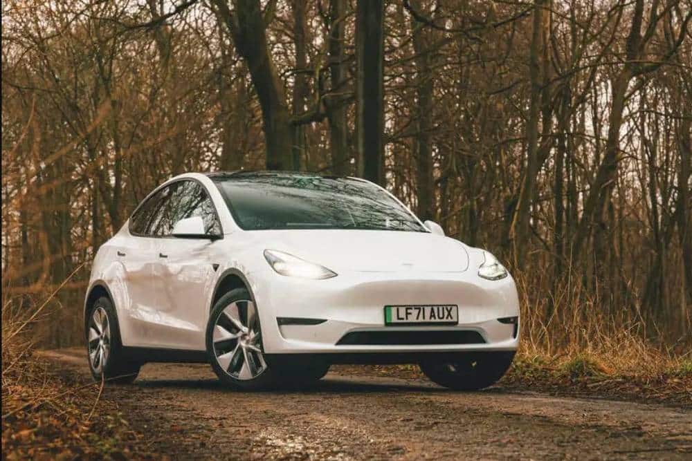 tesla model y long range rwd 03