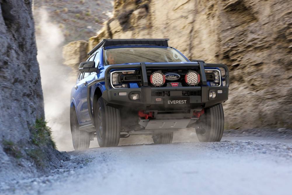 2023-Ford-Everest-30