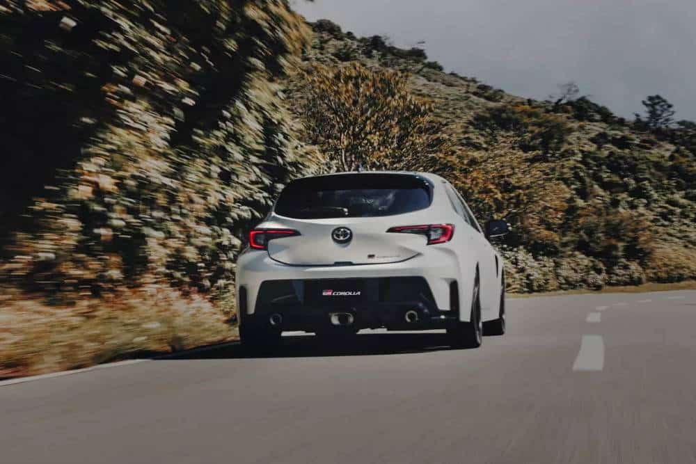 2026-Toyota-GR-Corolla-Japan-10-2048x1366