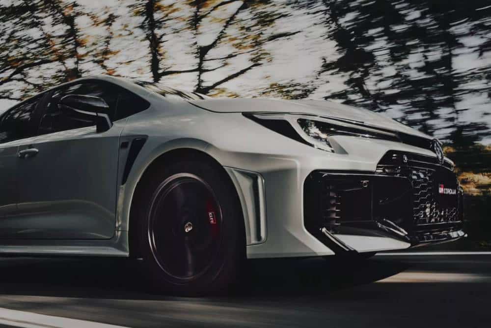 2026-Toyota-GR-Corolla-Japan-6-2048x1366