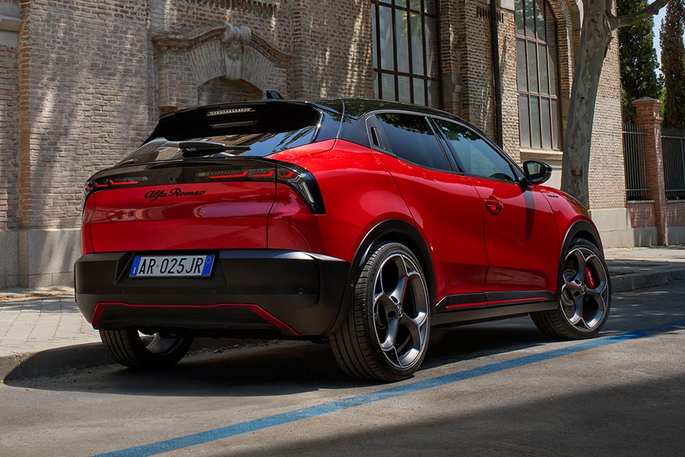 Alfa-Romeo-Junior-MY26-(2)