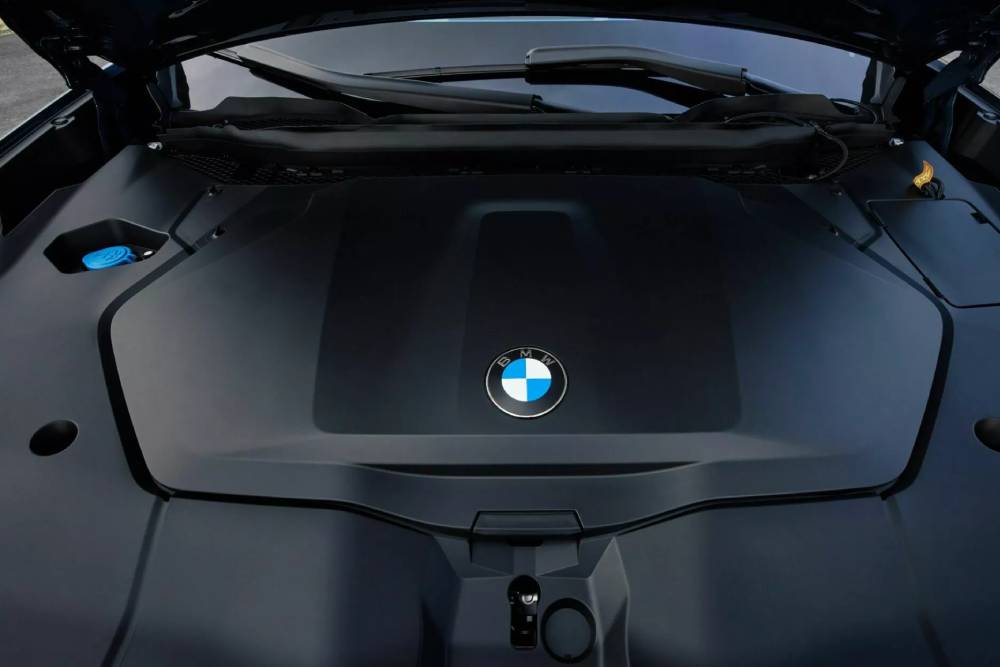 BMW-iX3-61-2048x1366