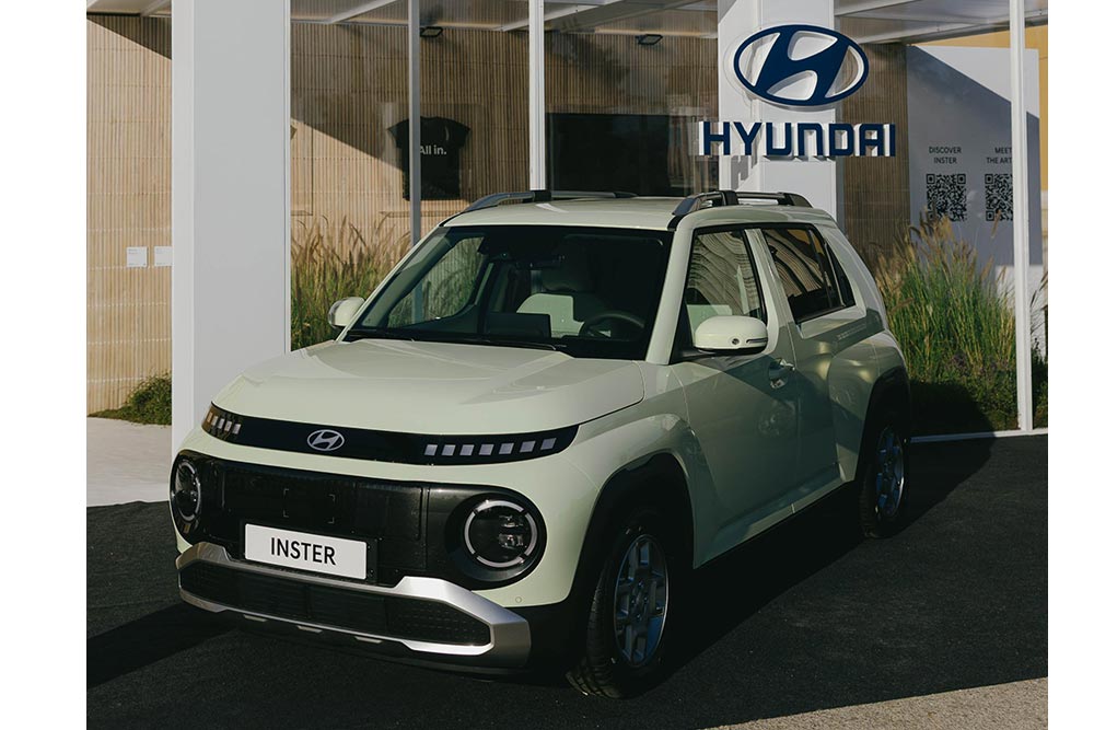 Σύγχρονο καλλιτεχνικό έργο το Hyundai Inster στην Art Athina
