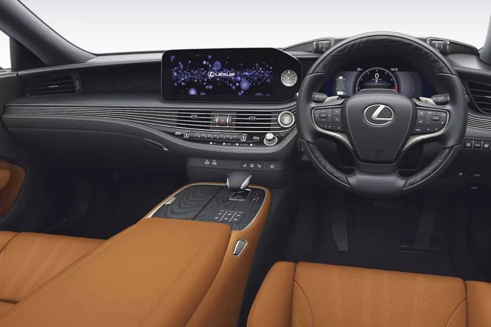 Lexus-LS-Japan-16-2048x2048