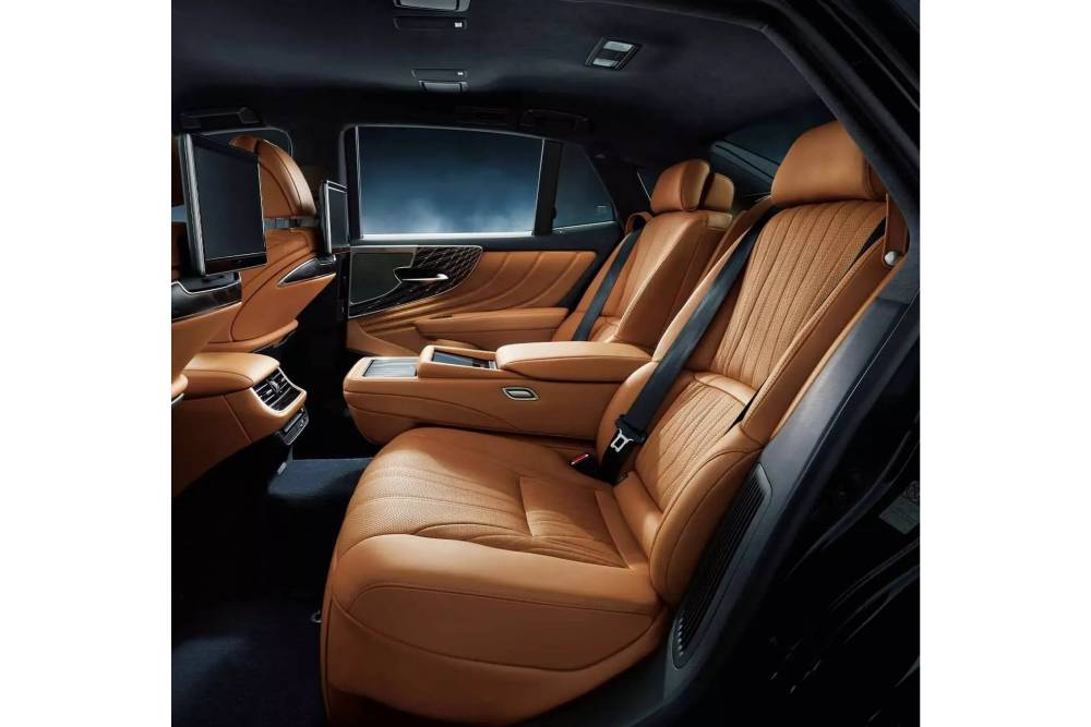 Lexus-LS-Japan-21-2048x2048