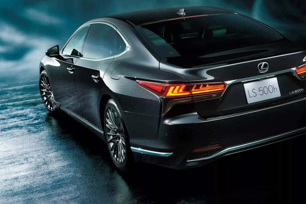 Lexus-LS-Japan-4-2048x1479