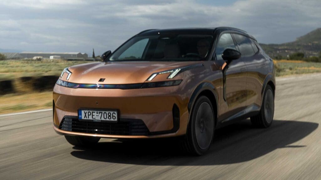 Το υβριδικό Lynk & Co 08 με 345 PS στην πίστα των Μεγάρων