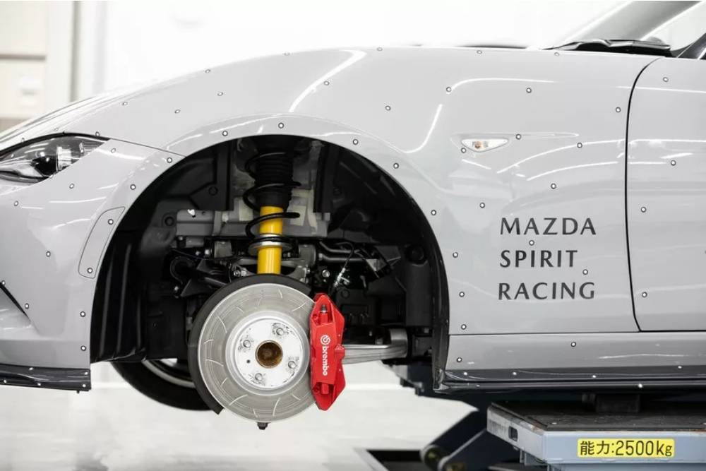 Ανανεωμένο Mazda MX-5 12R 200PS για πίστα και… Gran Turismo
