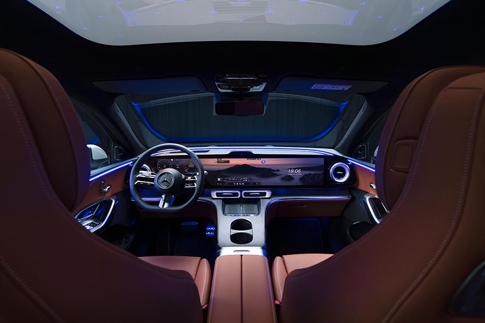 Mercedes-Benz-GLC-2025-(13)