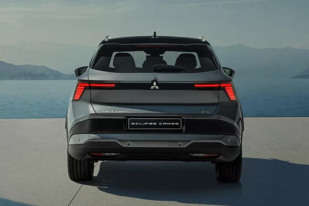 Mitsubishi-Eclipse-Cross-2025-8