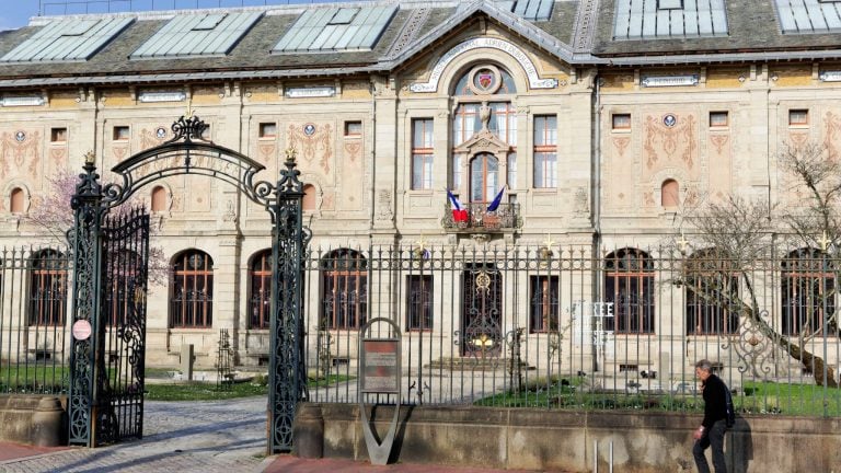 Γαλλία: Εντυπωσιακή ληστεία σε μουσείο της Λιμόζ – Πάνω από 6 εκατομμύρια η αξία των κλεμμένων εθνικών θησαυρών