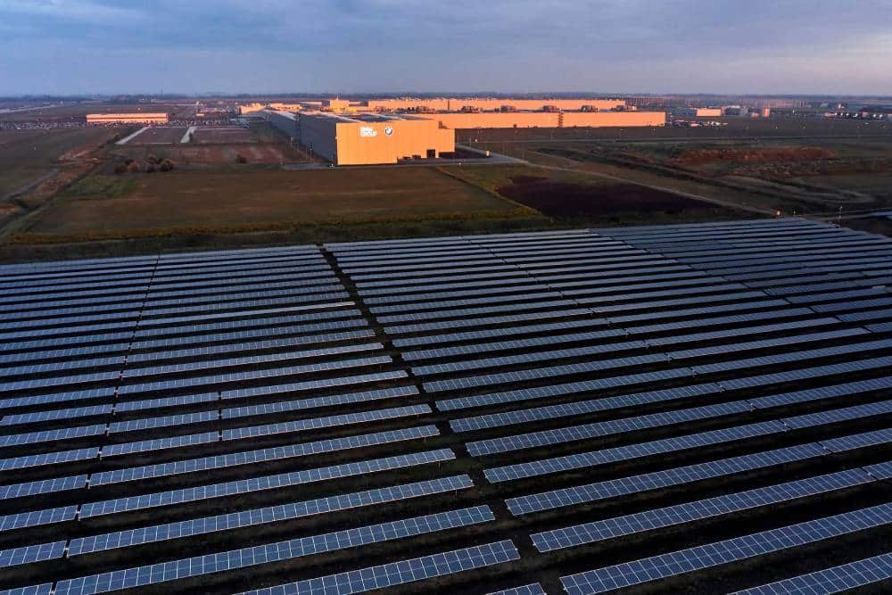 P90617957_lowRes_bmw-group-plant-debr (1)