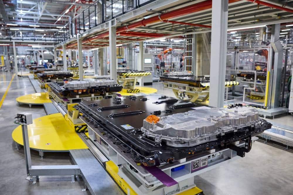 P90617961_lowRes_bmw-group-plant-debr (1)