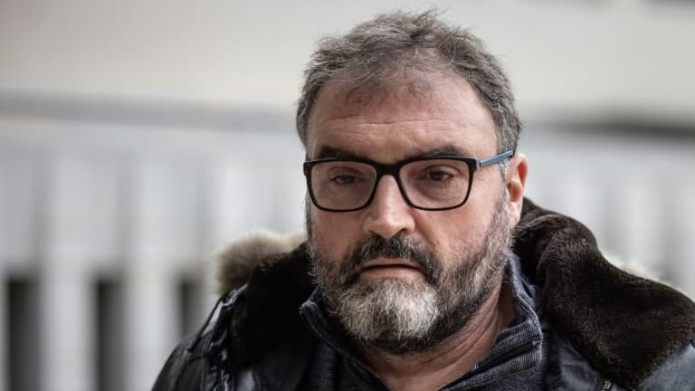 Γαλλία: Αναισθησιολόγος κατηγορείται για τη δολοφονία 12 ασθενών και τη δηλητηρίαση 18 άλλων κατά τη διάρκεια επεμβάσεων