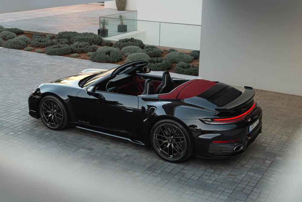Porsche-911-Turbo-S-(11)