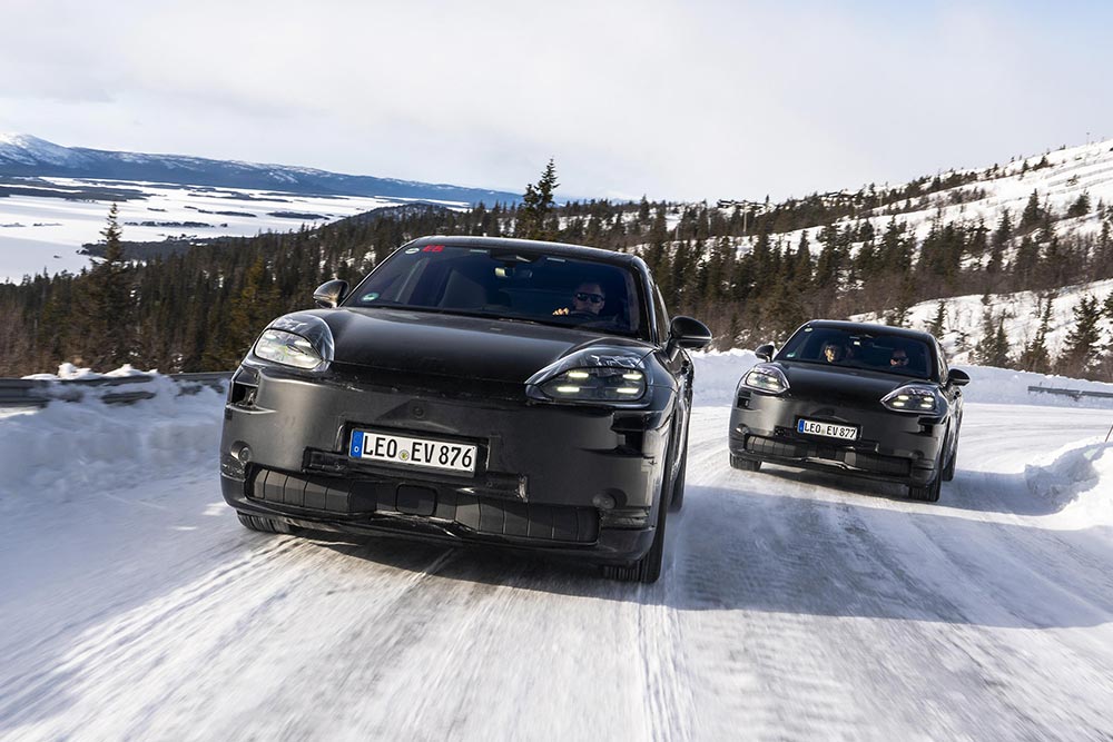 Porsche-Cayenne-Electric-Prototype-(7)