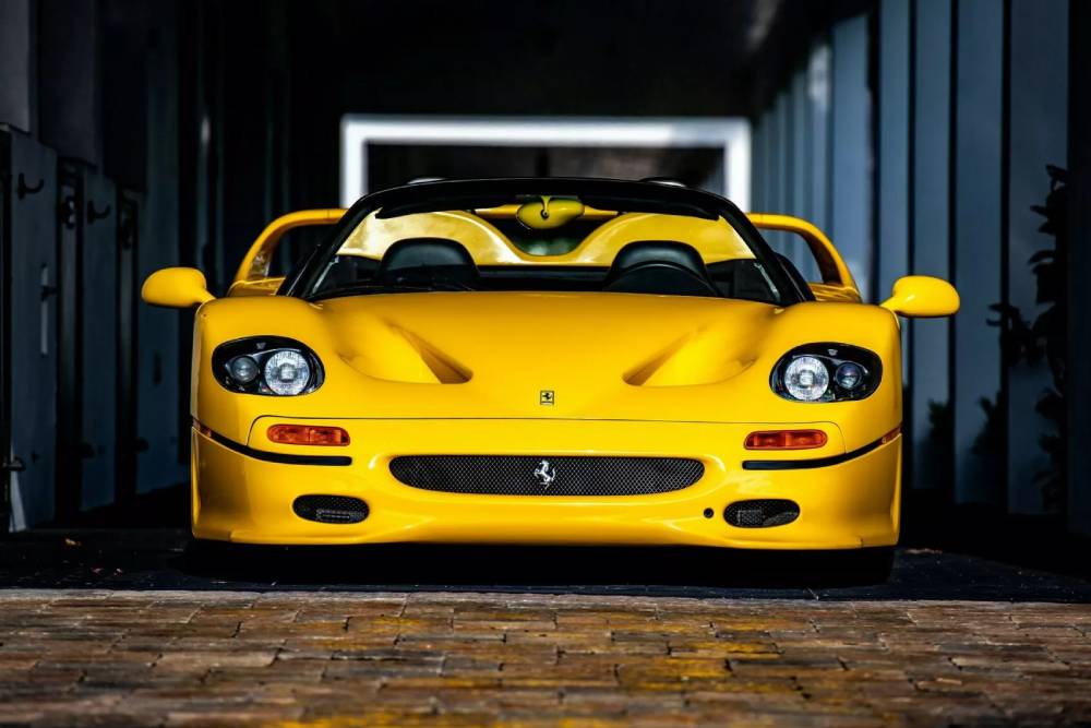 Ralph-Lauren-Ferrari-F50-aa_5-2048x1366