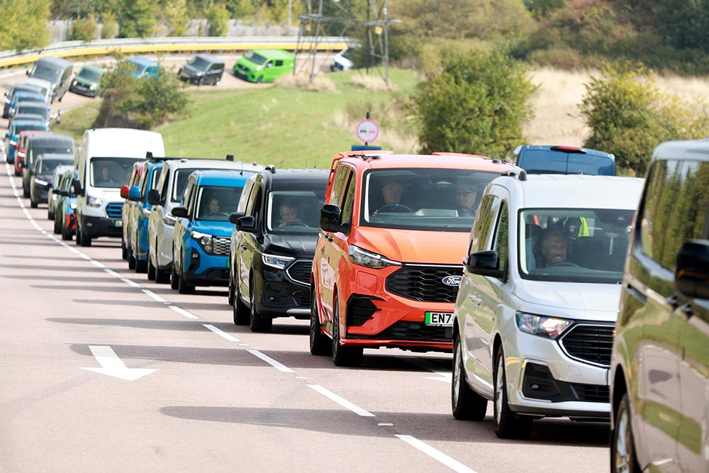 Το εντυπωσιακό ρεκόρ Guinness του Ford Transit
