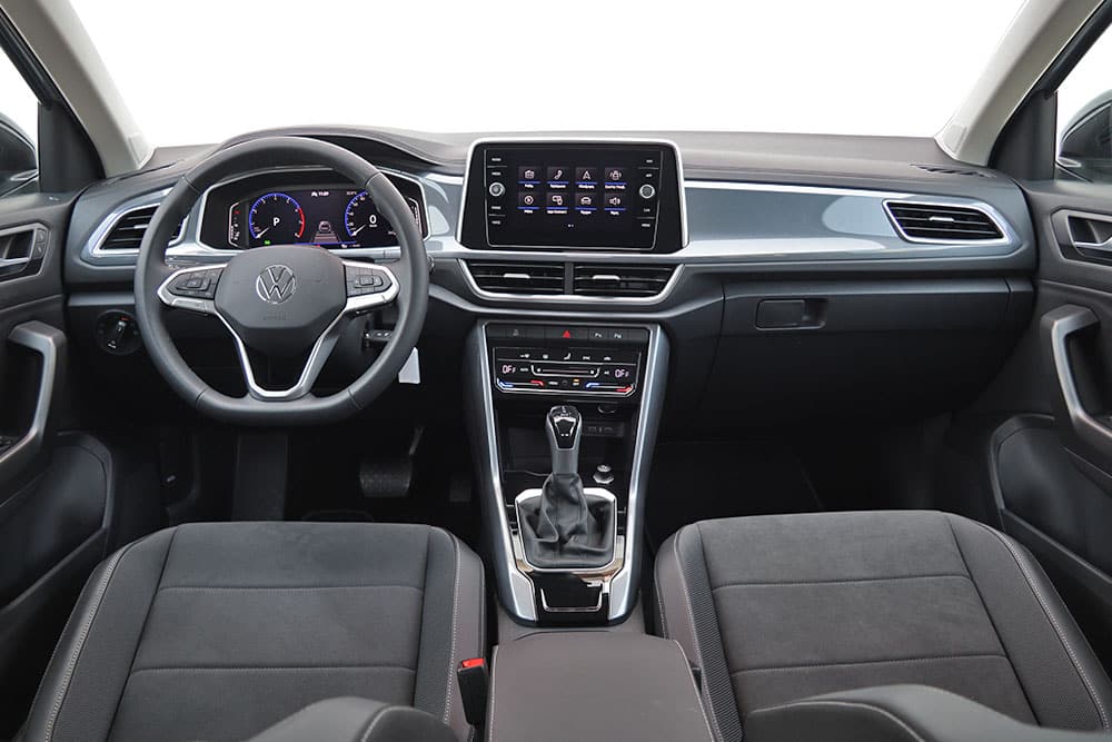 VW T-Roc 1.5 TSI dashboard