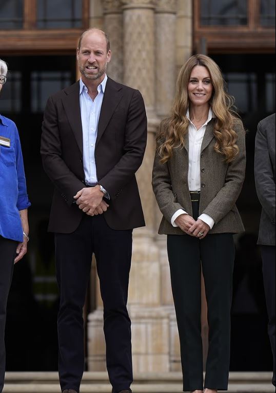 Βρετανία: Το πριγκιπικό ζεύγος Ουίλιαμ – Κέιτ ανέλαβε ξανά τα καθήκοντά του – Οι 2 θεαματικές αλλαγές στην εμφάνιση της πριγκίπισσας