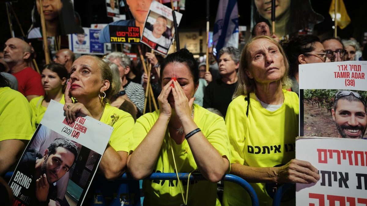 Ένταση και ανησυχία στο Ισραήλ: Συγκεντρώσεις στο Τελ Αβίβ για το τέλος του πολέμου στη Γάζα – Έκκληση σε Τραμπ για τους αιχμαλώτους