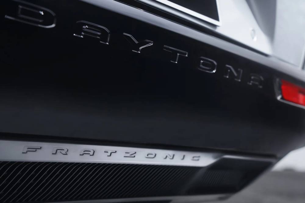 ev loud exhaust 02