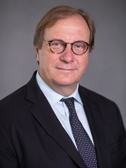 Atlantic Council και Όμιλος Antenna ενώνουν δυνάμεις για την ενίσχυση των δεσμών Ευρώπης και Μέσης Ανατολής 3 Frederick Kempe