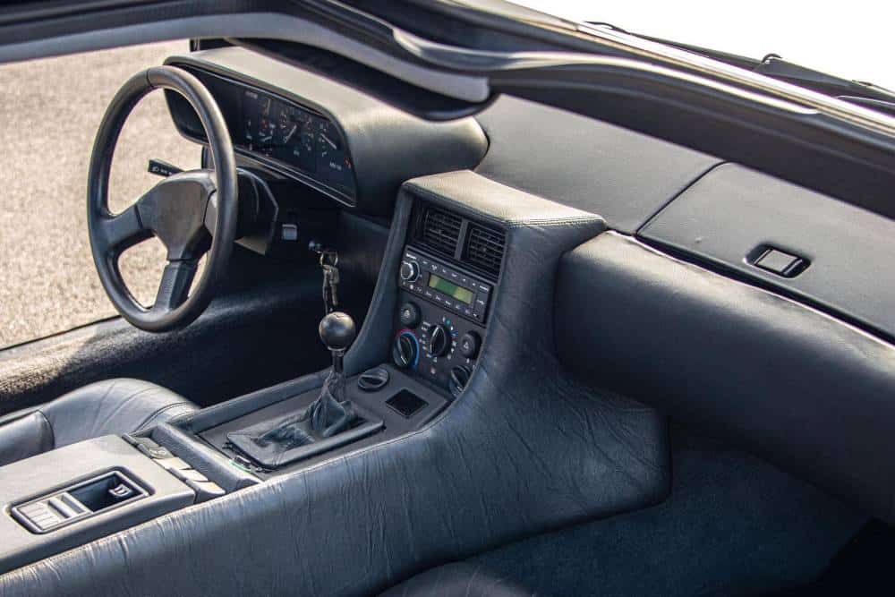 he-bought-a-delorean-drove-600-miles-is-now-sellin (8)