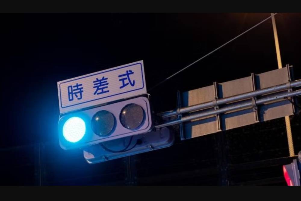 japan green light 07