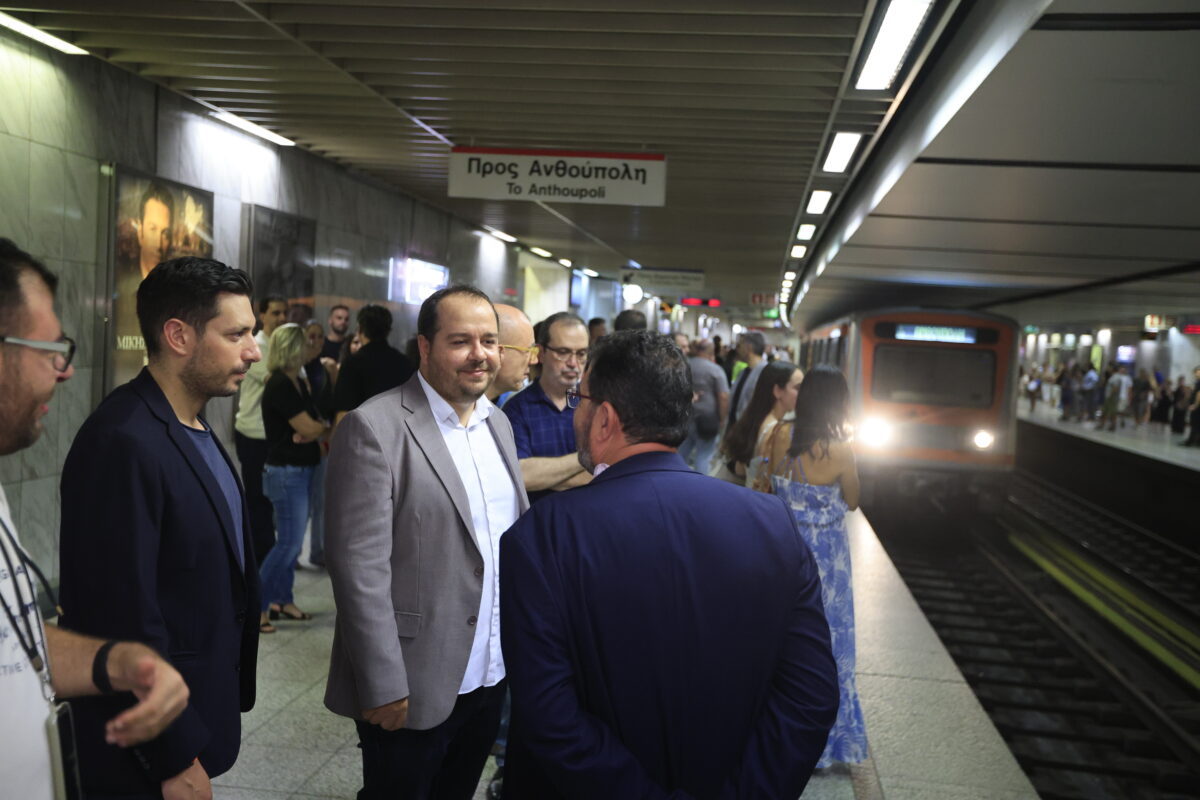 Η Αθήνα «πήρε ζωή» με τη 24ωρη λειτουργία μετρό, τραμ και λεωφορείων – Χιλιάδες επιβάτες στην πρεμιέρα 4 Κωνσταντίνος Κυρανάκης