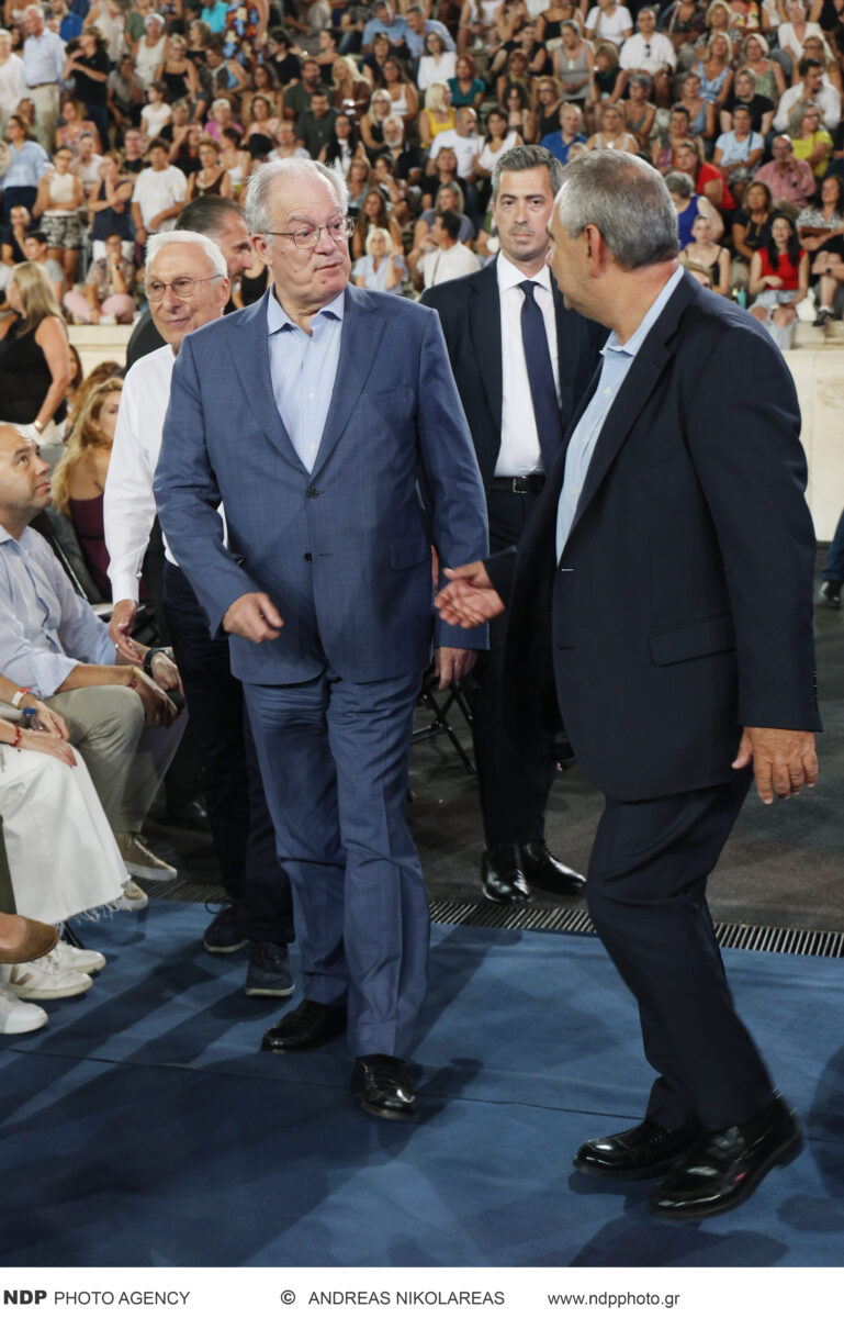 Στέλιος Καζαντζίδης: Πλήθος κόσμου και συγκίνηση στη σπουδαία συναυλία στο Καλλιμάρμαρο – Δείτε εικόνες 27 Κωνσταντίνος Τασούλας / Βασίλης Χιώτης