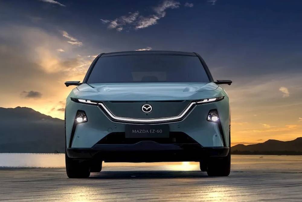 mazda ez-60 premiere