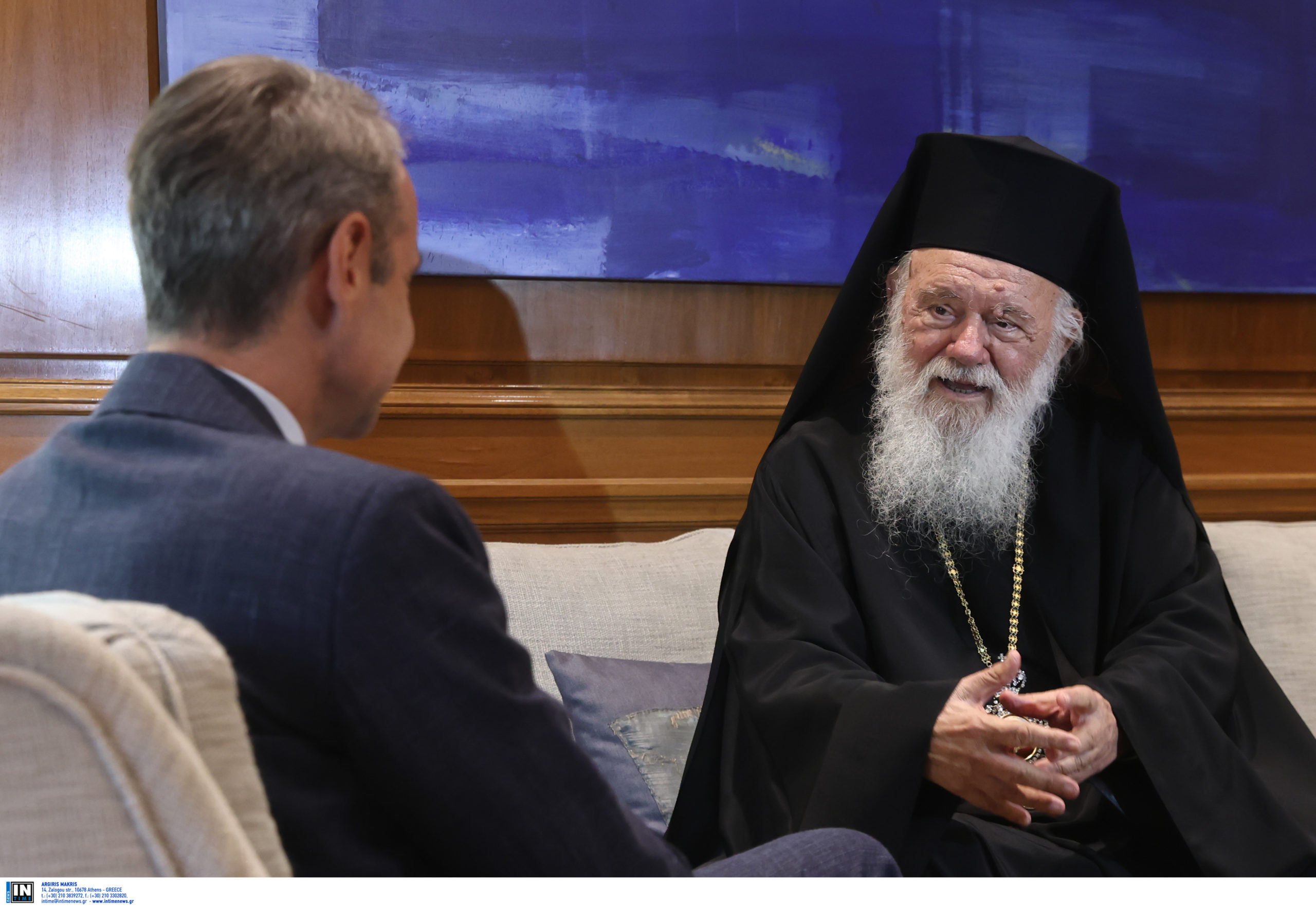 Συνάντηση Μητσοτάκη με Αρχιεπίσκοπο Ιερώνυμο στο Μέγαρο Μαξίμου – Τι συζητήθηκε