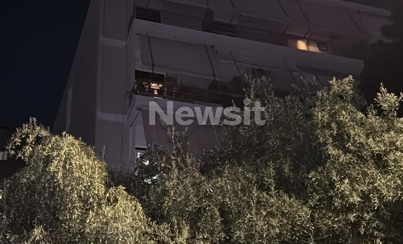 Ζευγάρι βρέθηκε νεκρό στον Νέο Κόσμο: «Δυο πυροβολισμοί ακούστηκαν τη Δευτέρα» αναφέρει γείτονας – Η δυσοσμία έφερε στο φως την τραγωδία 3 Νέος Κόσμος