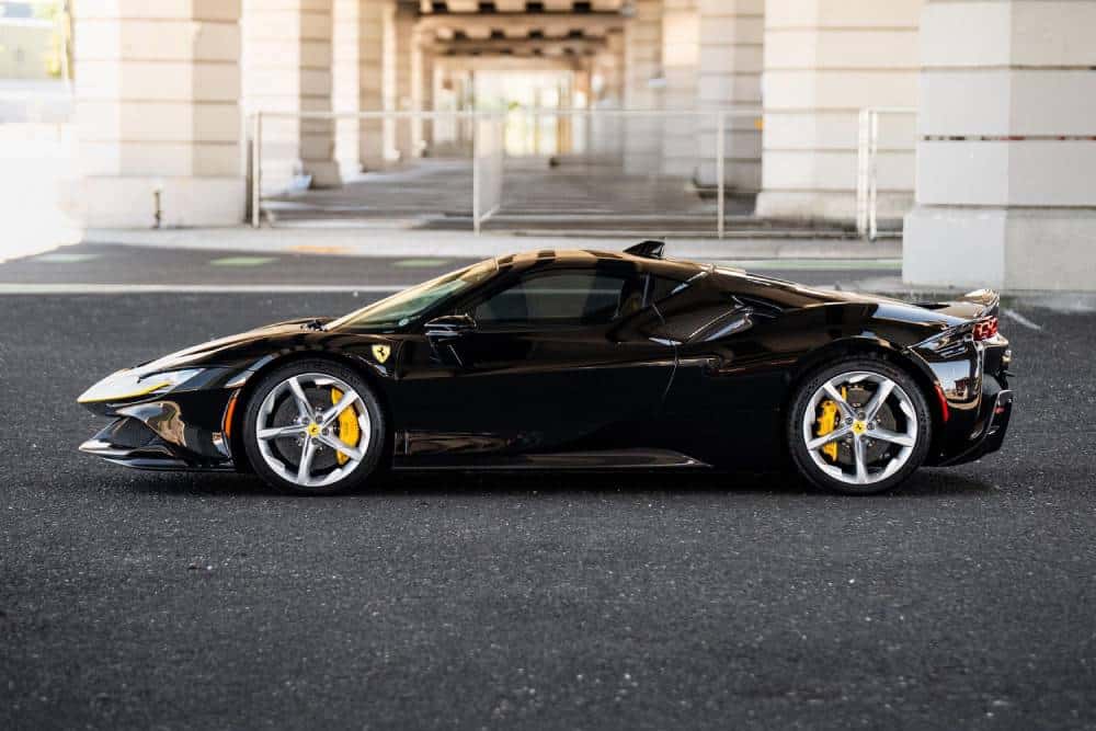 owners-sells-ferrari-sf90-stradale-for-278000-unde (4)