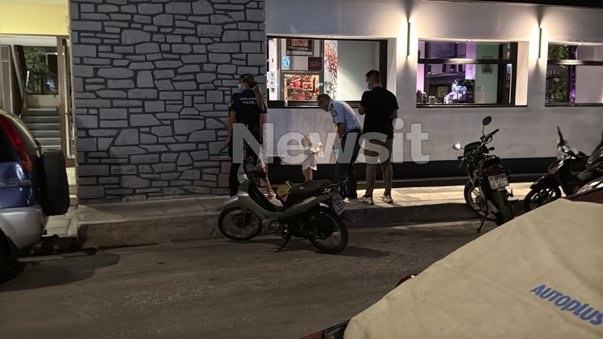 Γείτονες της 34χρονης που πέθανε με το μωρό της στα Πατήσια: «Και τα υπόλοιπα παιδιά της τα είχε γεννήσει στο σπίτι» 2 Γείτονες της 34χρονης που πέθανε με το μωρό της στα Πατήσια: «Και τα υπόλοιπα παιδιά της τα είχε γεννήσει στο σπίτι»