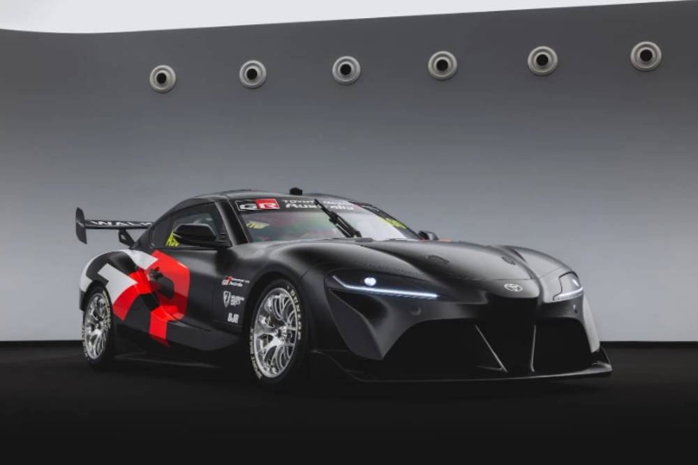 toyota supra v8 04