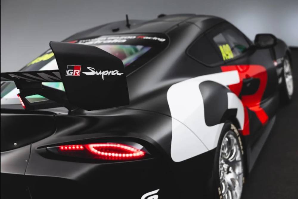 toyota supra v8 07